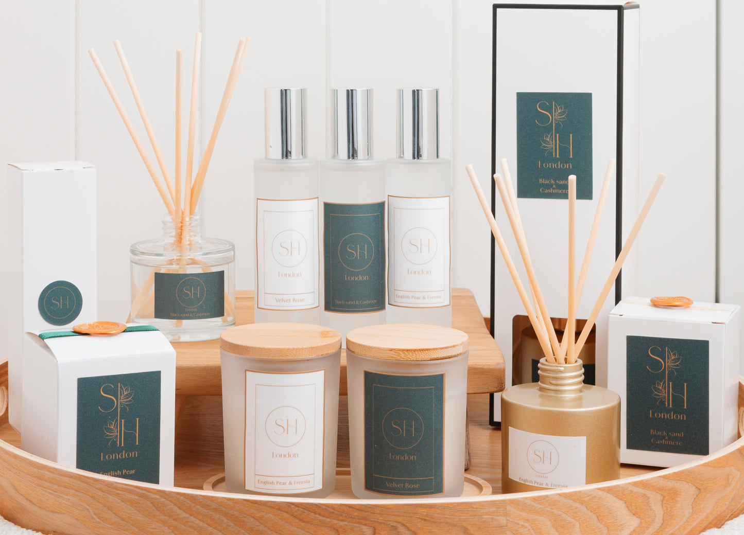 BLACK SAND & CASHMERE REED DIFFUSER