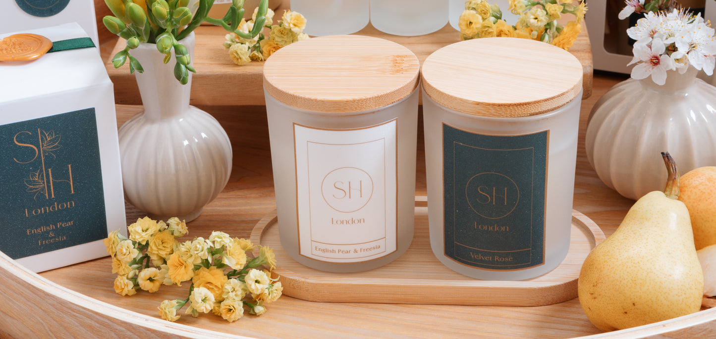 ENGLISH PEAR AND FREESIA CANDLE