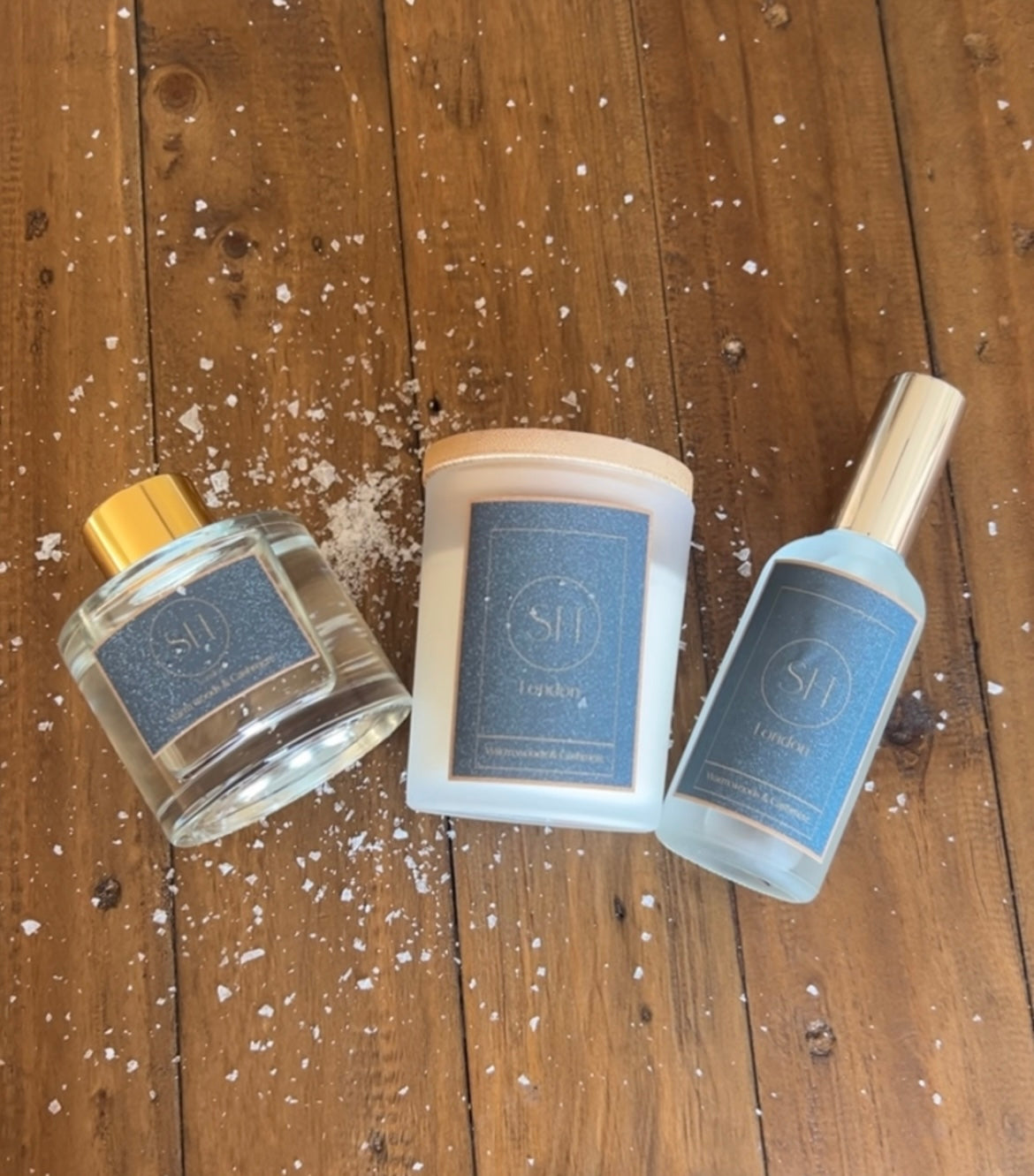 WARM WOOD & CASHMERE CANDLE