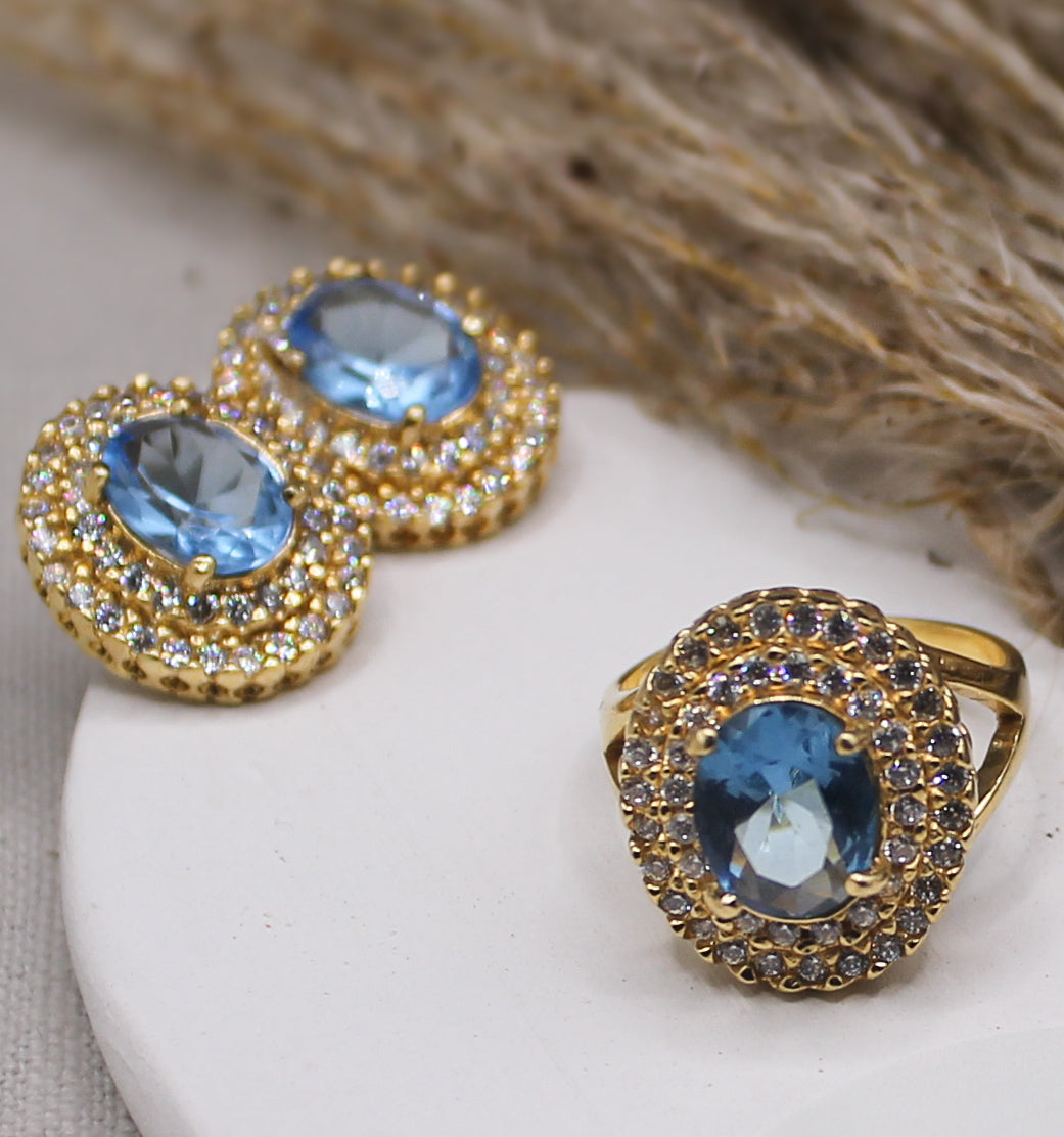 Stunning Gold Jewelry Set with Blue Stone.