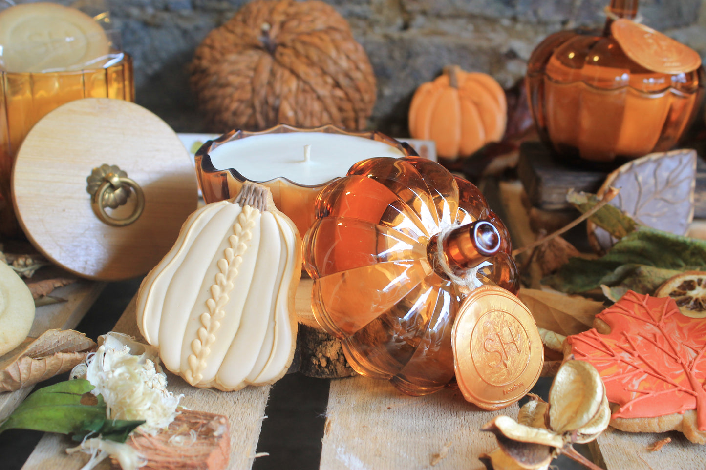 Pumpkin Spice Glass Candle – Pumpkin Shaped, 7oz